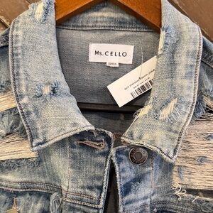 Ms. Cello Distressed Blue Jean Jacket size medium/Large stretchy denim silver